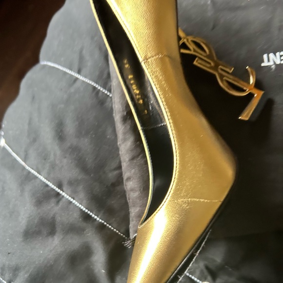 Like new never worn YSL opium pumps - Picture 11 of 12